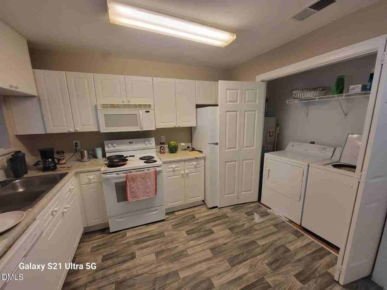 929 Morreene Rd #B26 - Photo 2 of 6