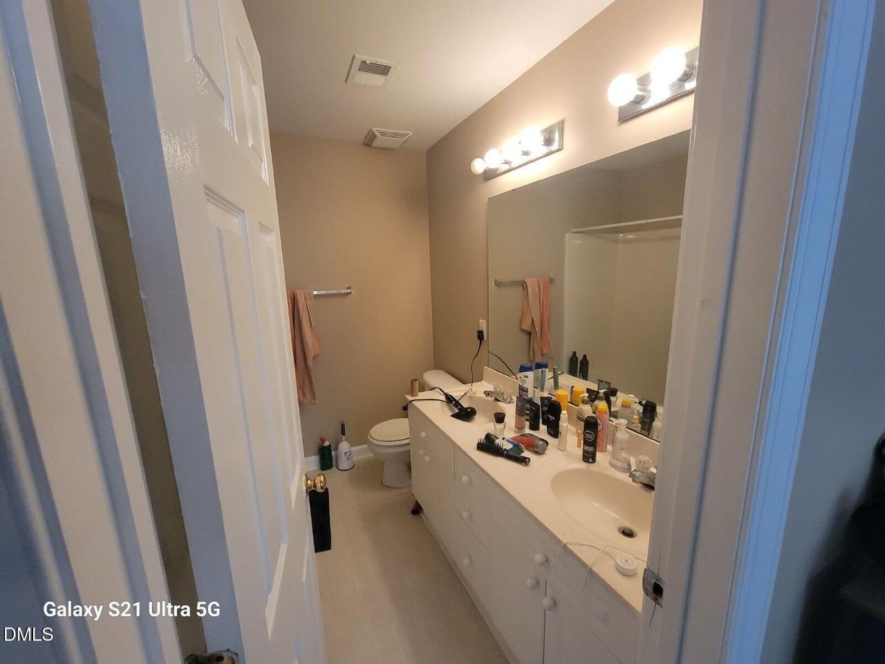 929 Morreene Rd #B26 - Photo 3 of 6