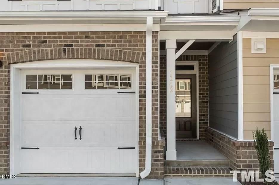 1142 Lookout Ridge Rd - Photo 2 of 21