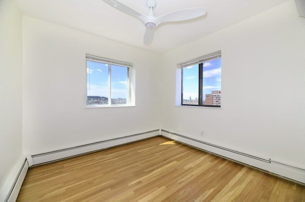 47 Parker Hill Ave #10 - Photo 3 of 5