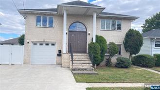 41 Hillcrest Ave - Photo 1 of 1