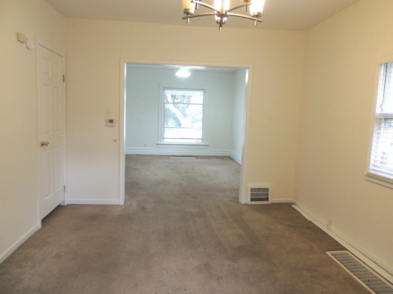 509 Haish Blvd - Photo 4 of 27