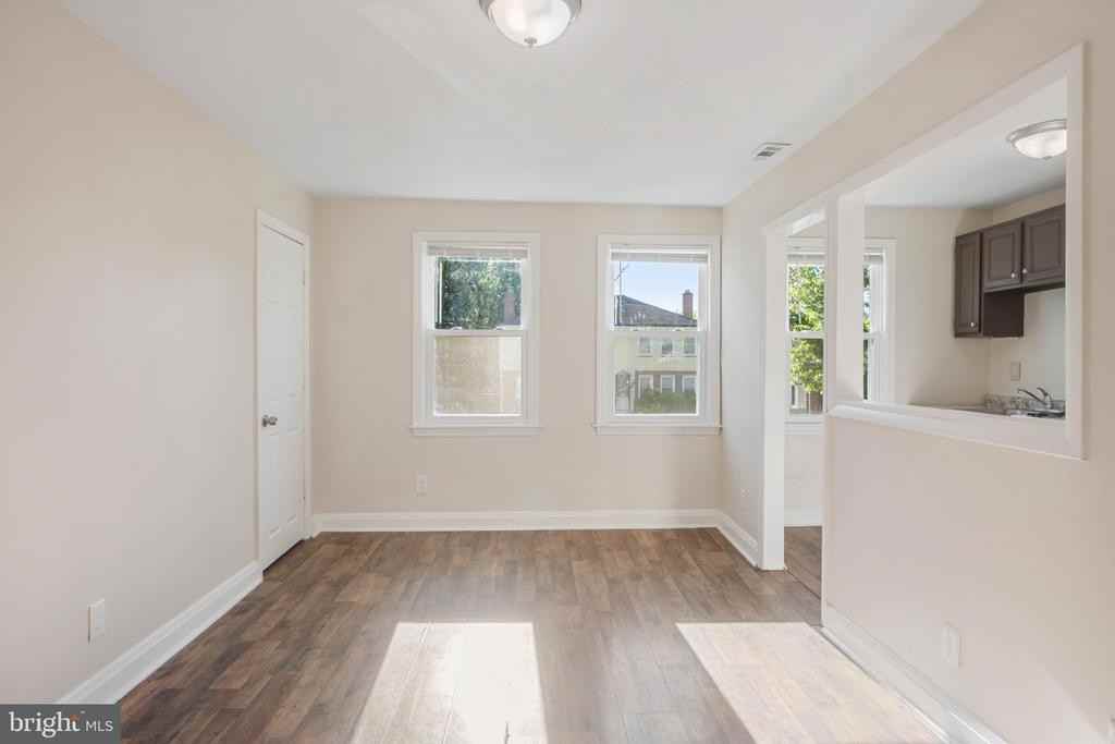 5424 Belle Vista Ave - Photo 5 of 21