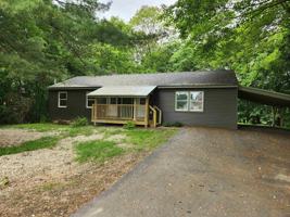 featured image of 14 Bay St