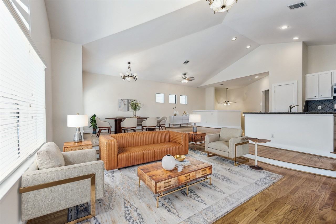 9829 Riddlelink - Photo 4 of 22