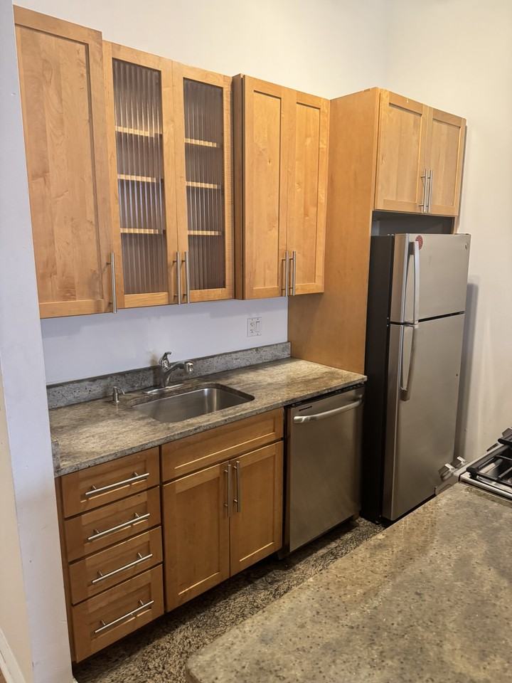 257 Friend St #1 - Photo 3 of 44