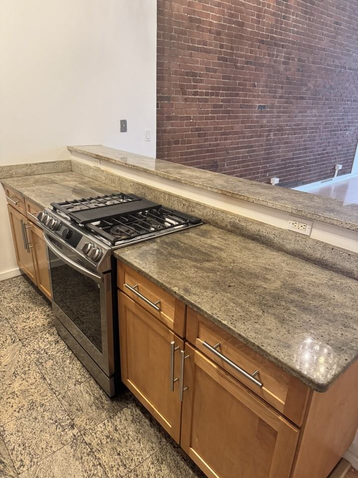 257 Friend St #1 - Photo 4 of 44