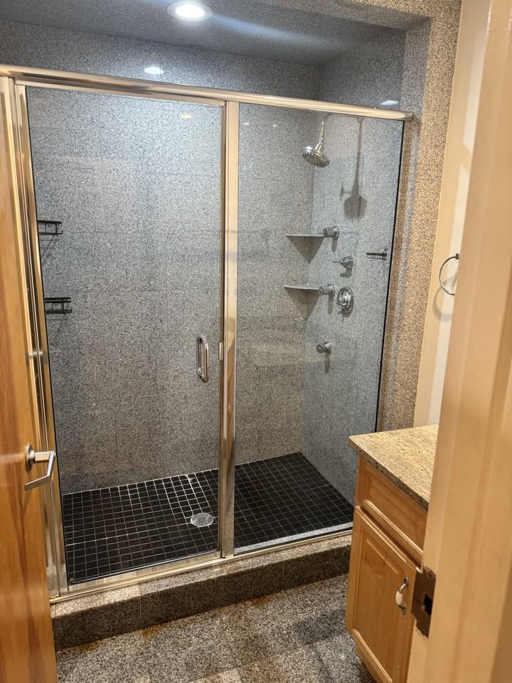 257 Friend St #1 - Photo 6 of 44