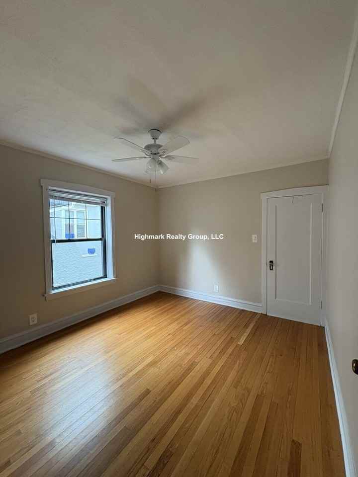 913 Elmwood Ave #2C - Photo 5 of 12