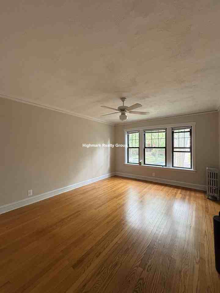913 Elmwood Ave #2C - Photo 7 of 12