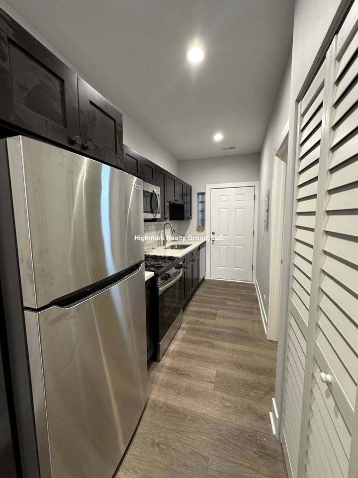 4411 N Kimball Ave #3A