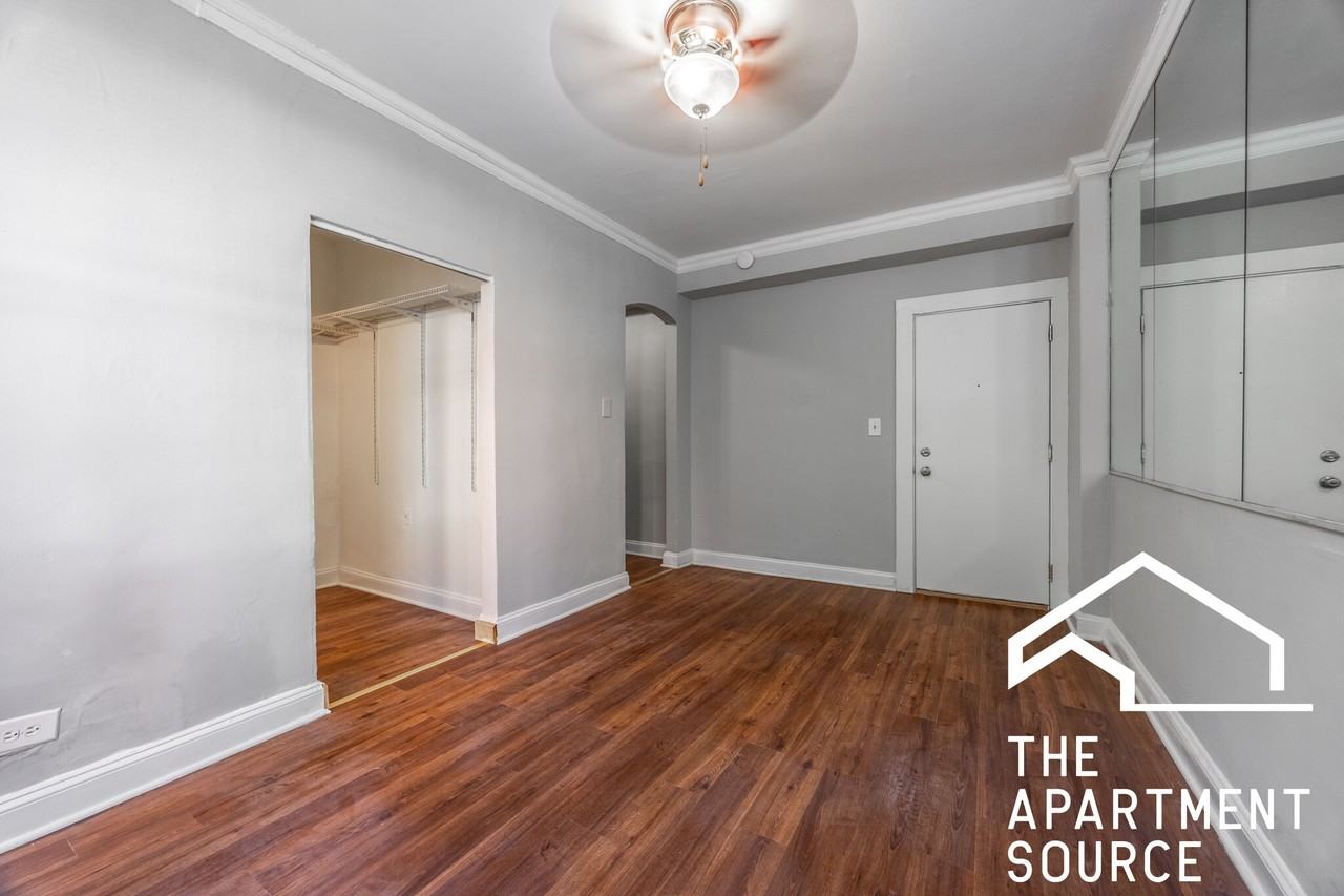 661 W Sheridan Rd #508 - Photo 5 of 12