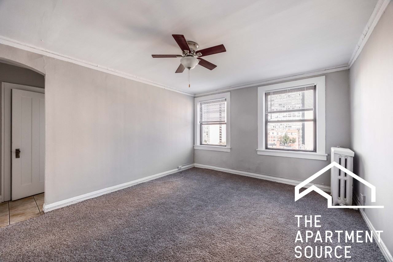 661 West Sheridan Road #801 - Photo 6 of 16