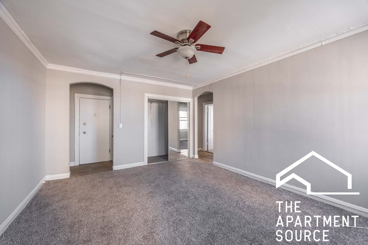 661 West Sheridan Road #801 - Photo 7 of 16