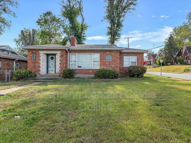 1648 Orchid Ave - Photo 3 of 21