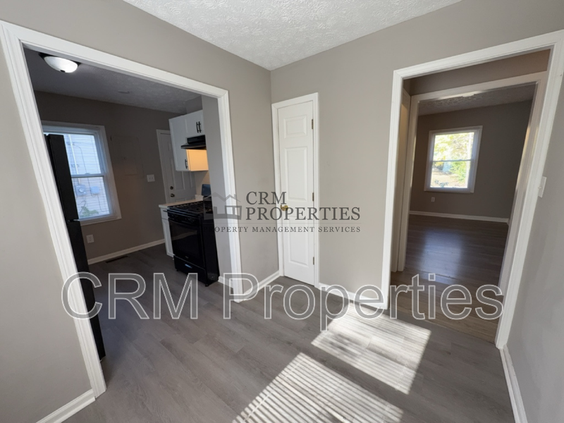 1233 East Jefferson Street - Photo 7 of 19