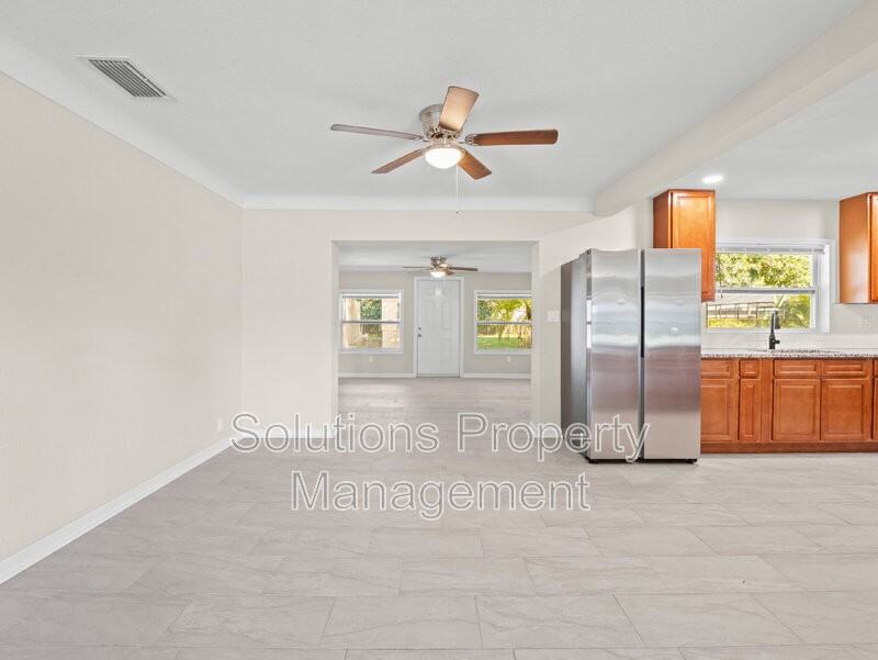 7740 Pine Lake Dr - Photo 7 of 22