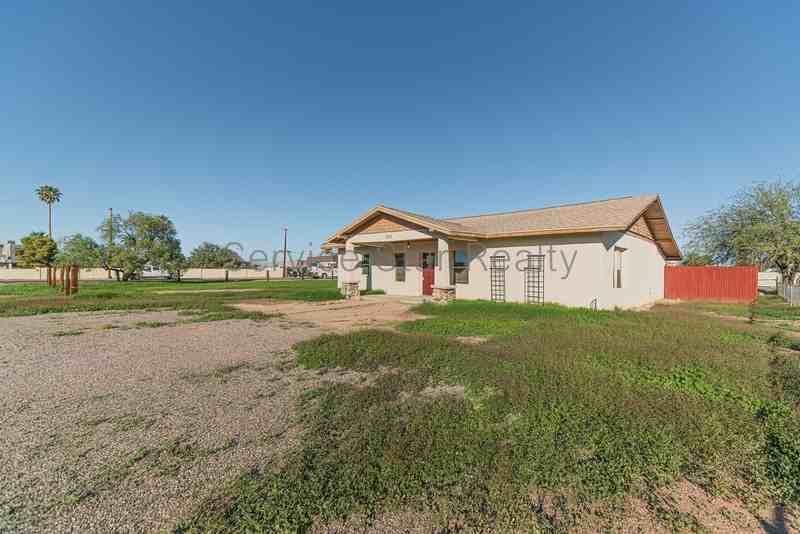 225 N Central Ave - Photo 2 of 25