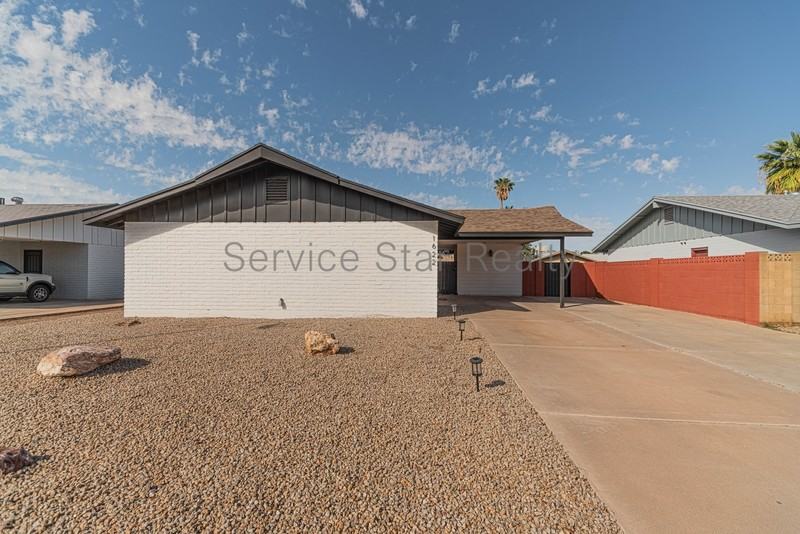 1622 E Bishop Dr - Photo 2 of 25