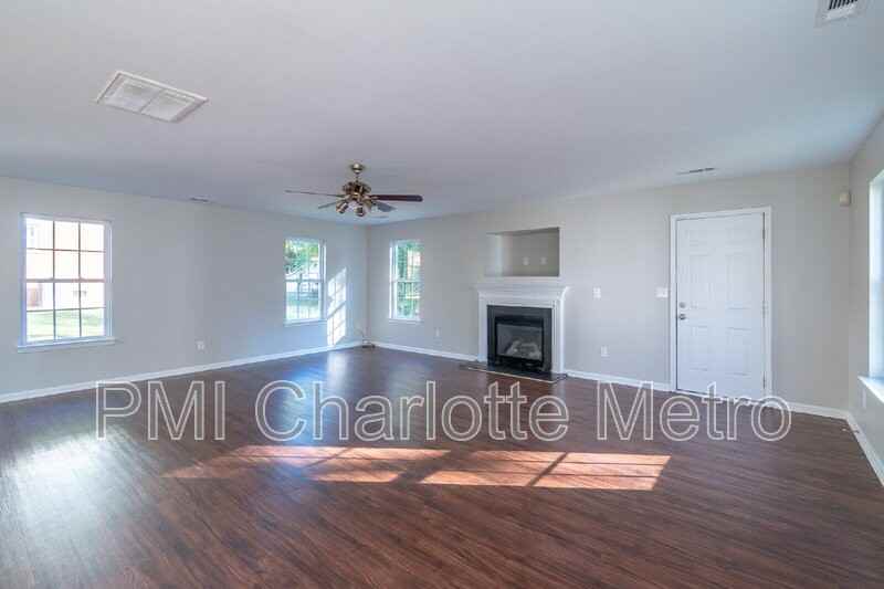 10020 Lawing School Rd - Photo 5 of 20