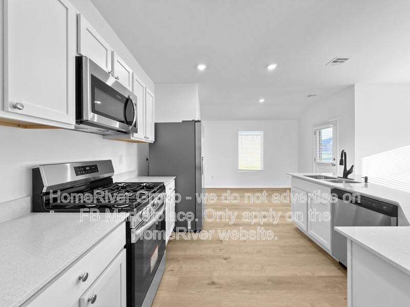 3840 Louthea Ln - Photo 3 of 22