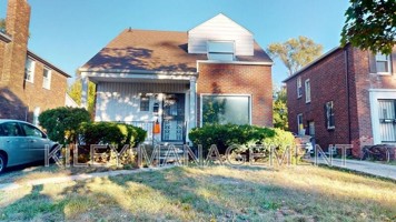 featured image of 16894 Hubbell St