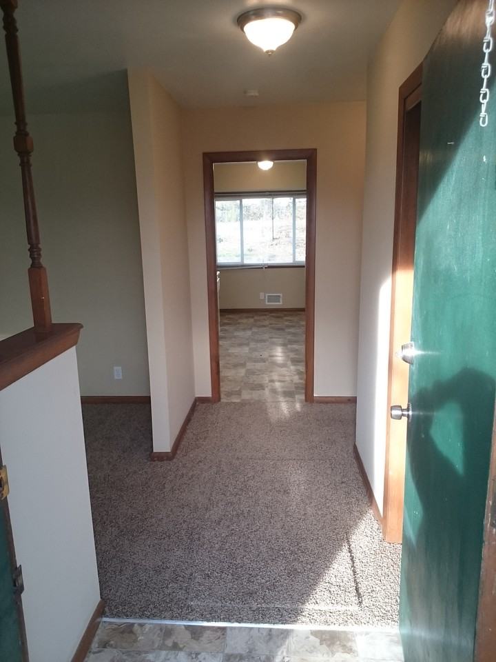 15202 E 43 Pl S - Photo 2 of 5