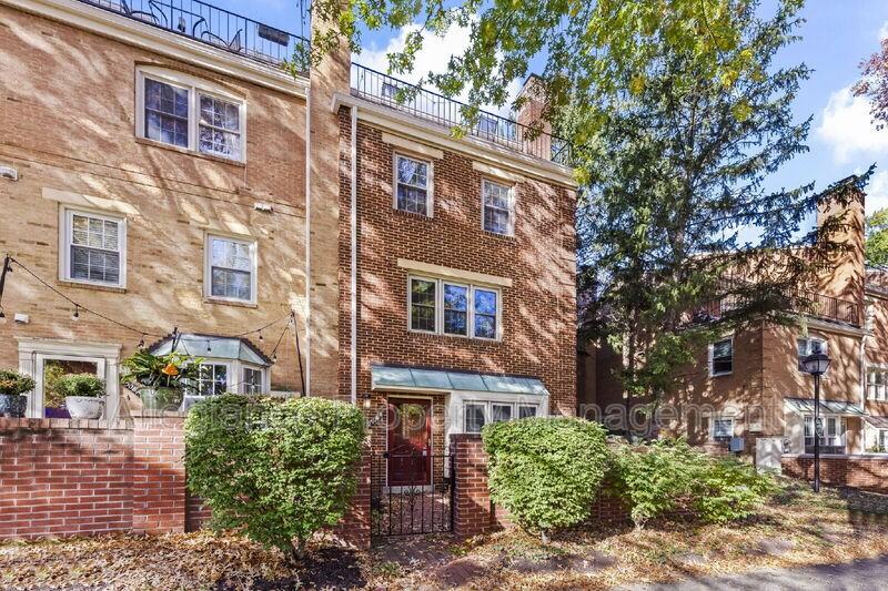 2506A Fairfax Dr - Photo 3 of 28