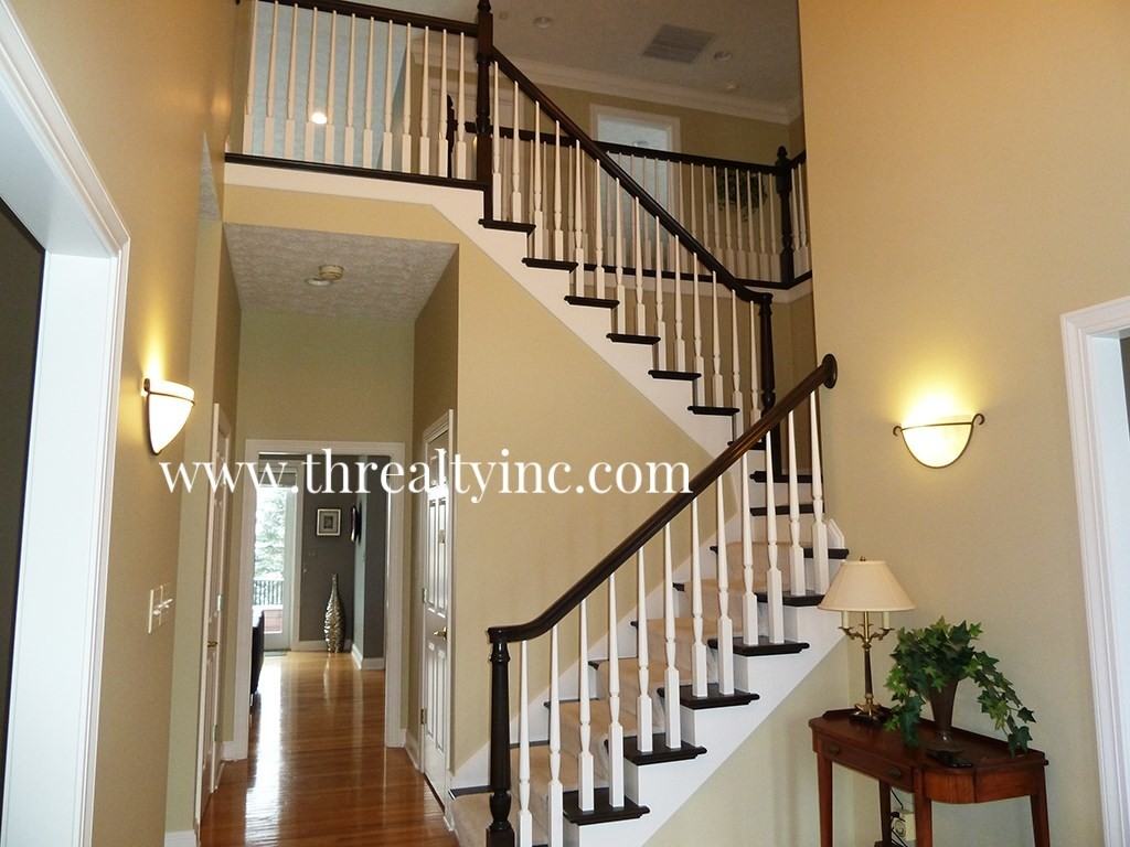 4219 Heyward Ln - Photo 3 of 23