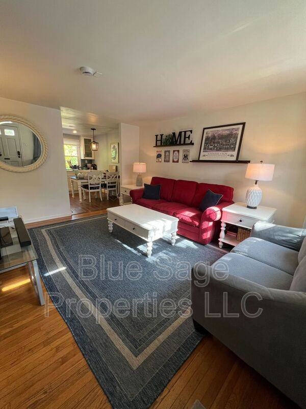 113 Plant Ave - Photo 6 of 33