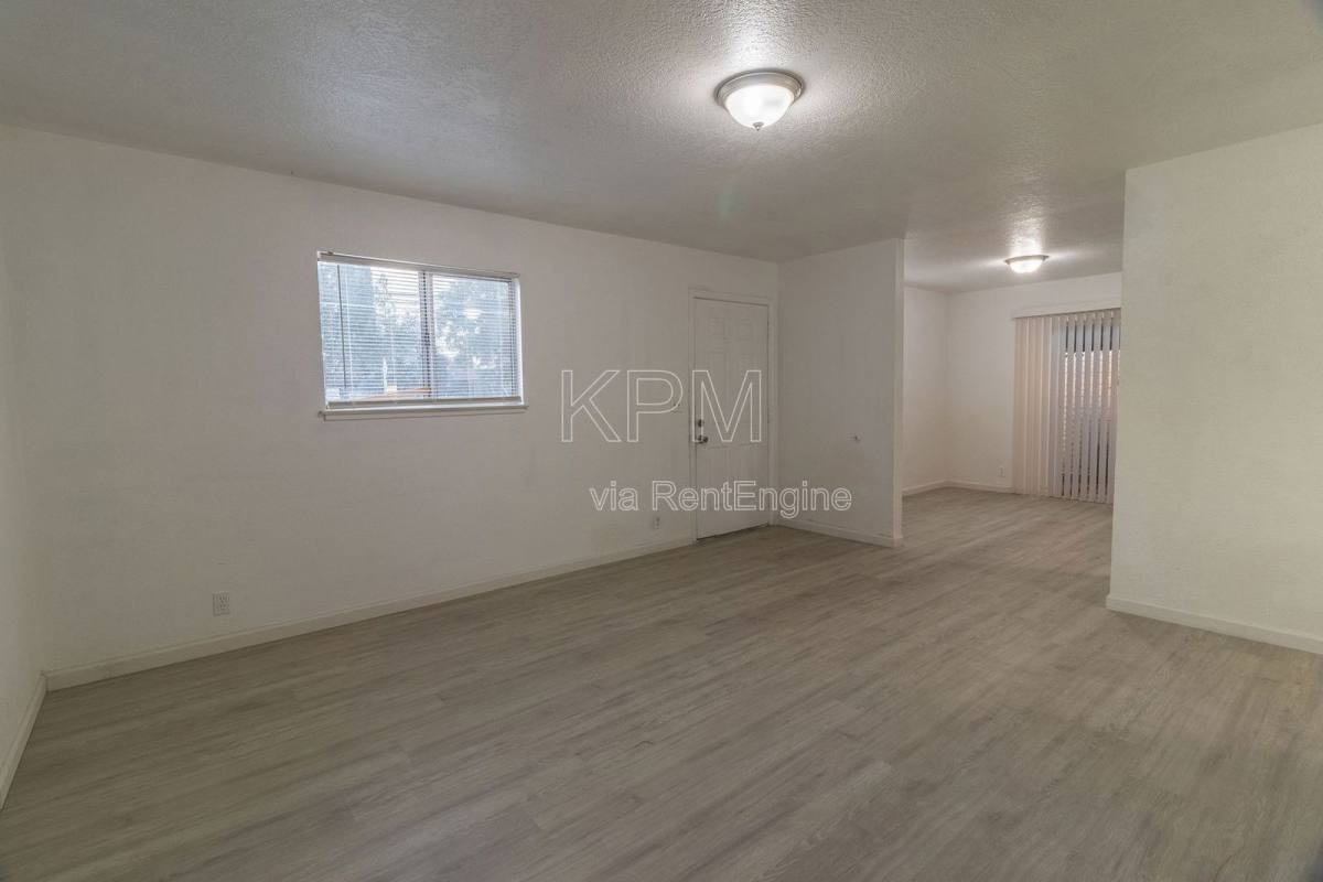 2214 Cherokee Road - Photo 3 of 10