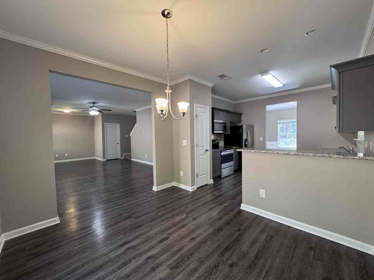 344 Fieldcrest Drive - Photo 4 of 29