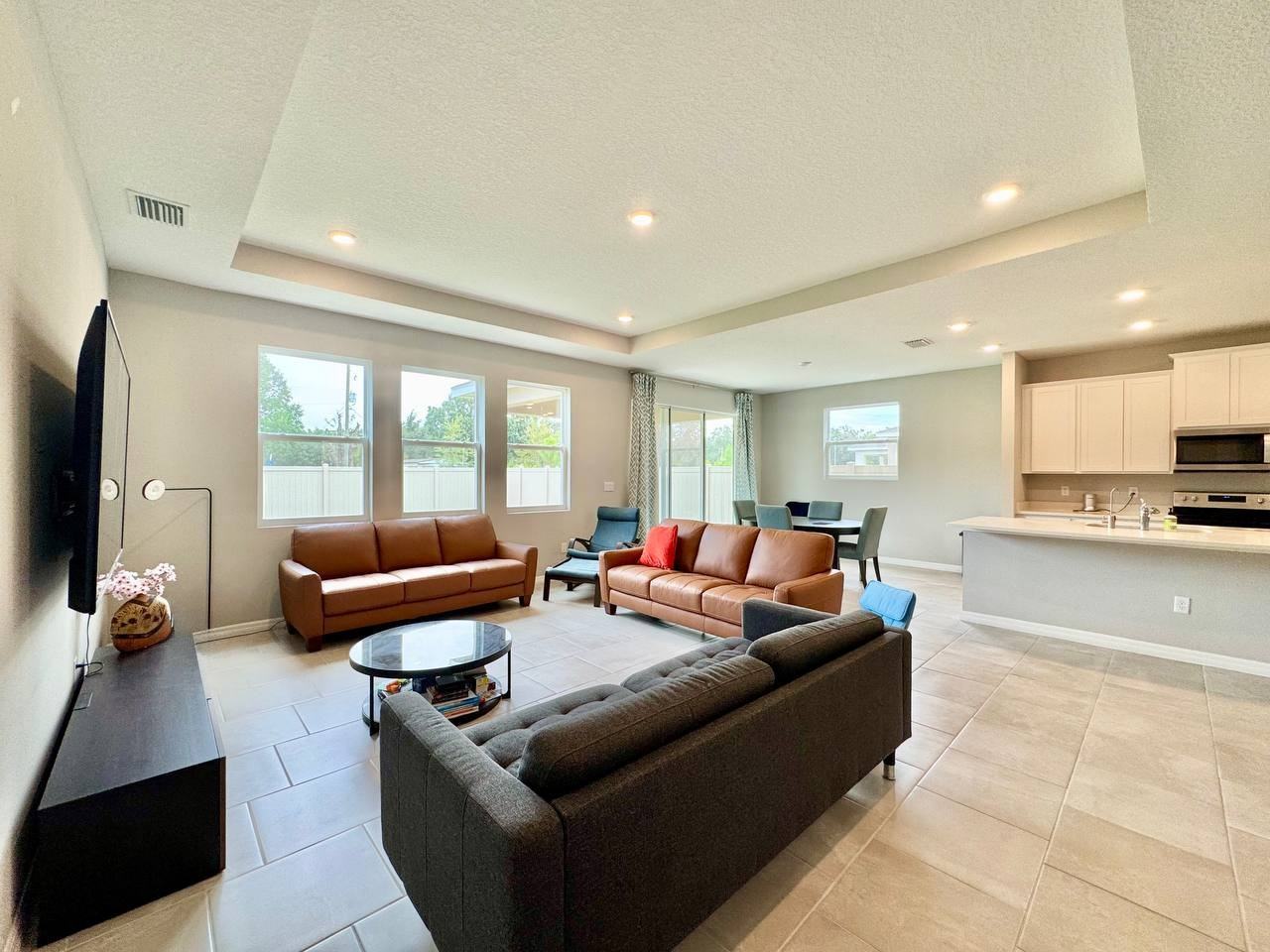 7724 Broad River Ave - Photo 4 of 40