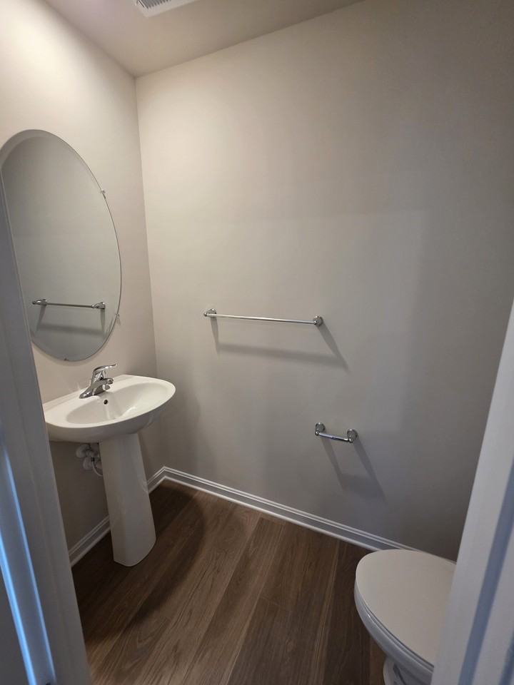 836 Mersey Ln - Photo 5 of 17