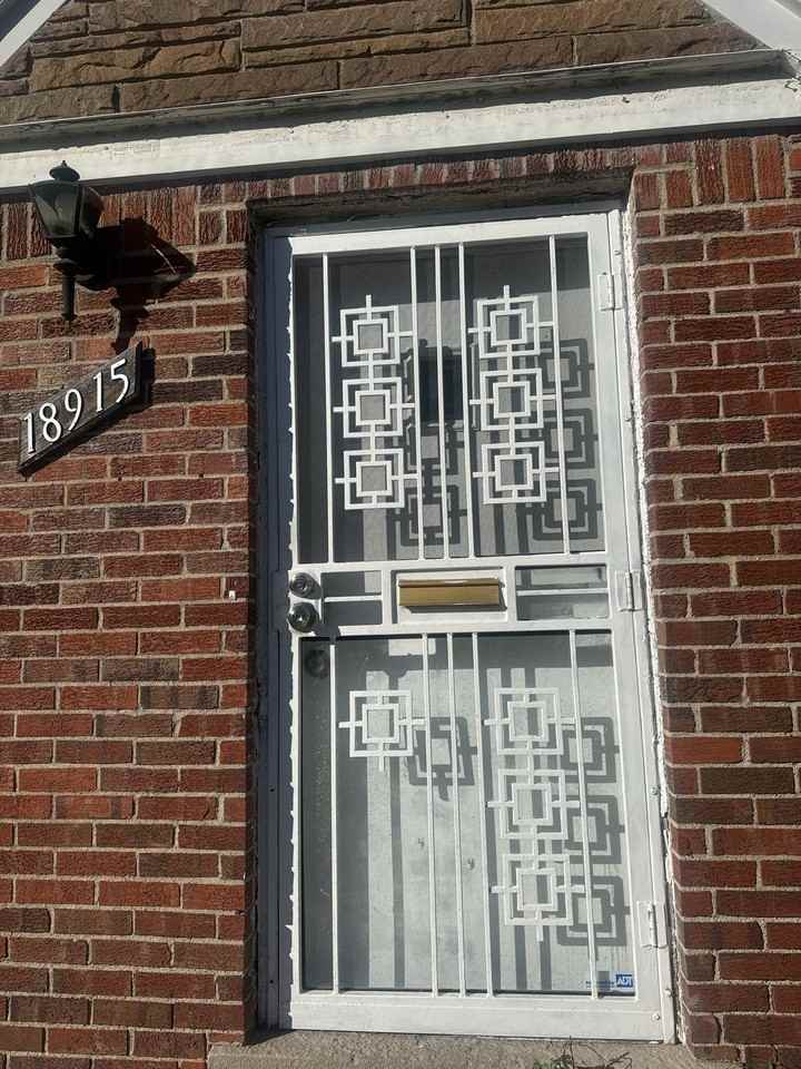 18915 Hamburg Street - Photo 3 of 13