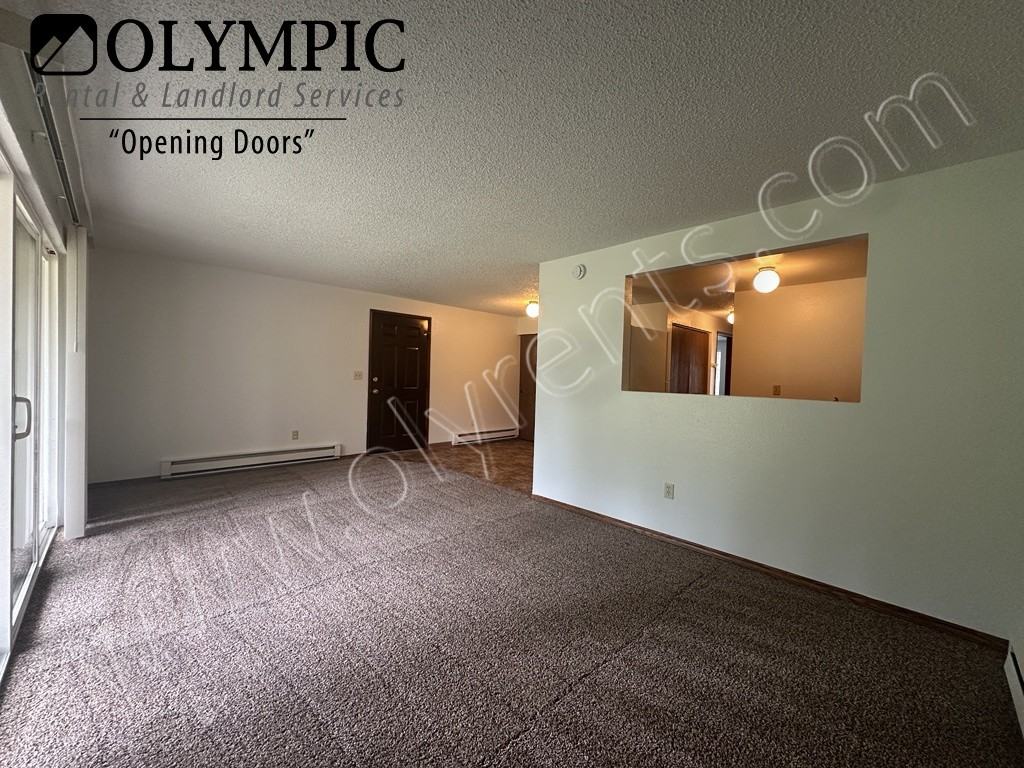 7448 Trails End Dr Se - Photo 4 of 13