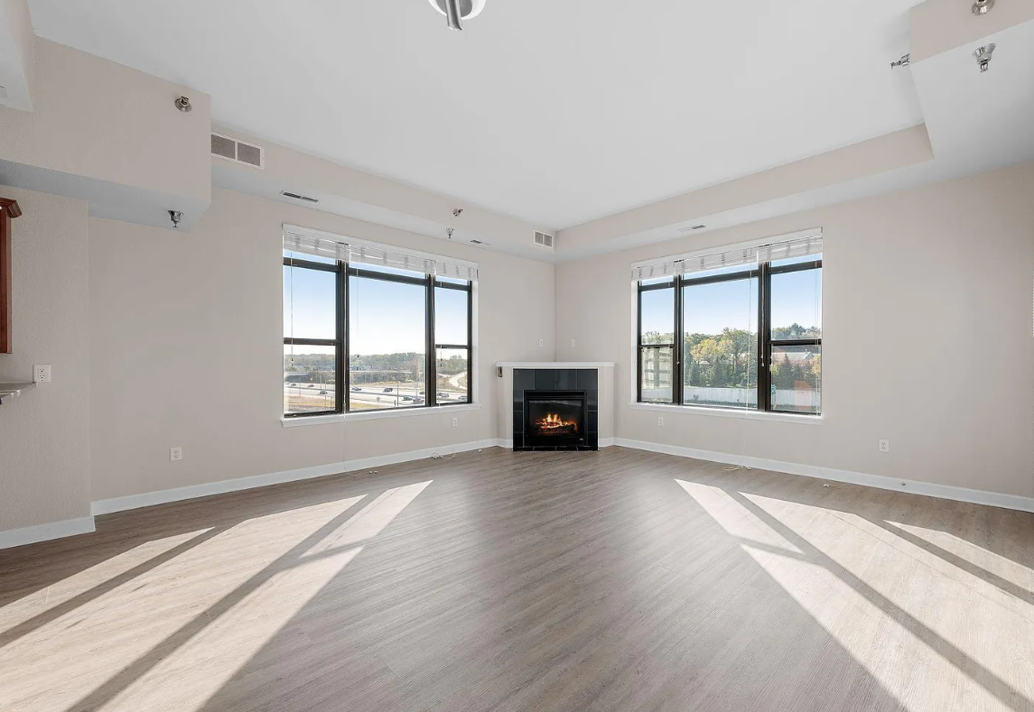 1155 Ford Rd - Photo 3 of 22