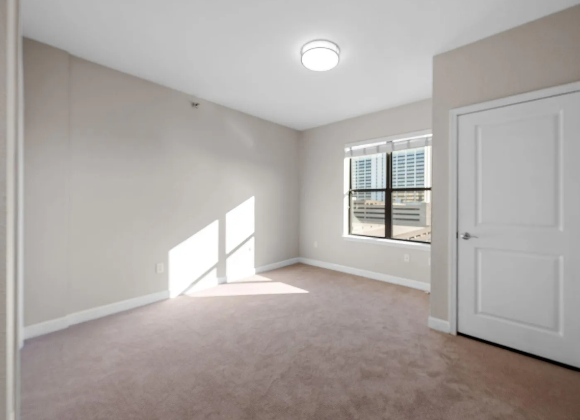 1155 Ford Rd - Photo 5 of 22