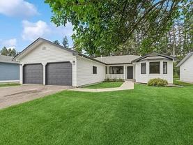 145 W Nicklaus Ave - Photo 1 of 1