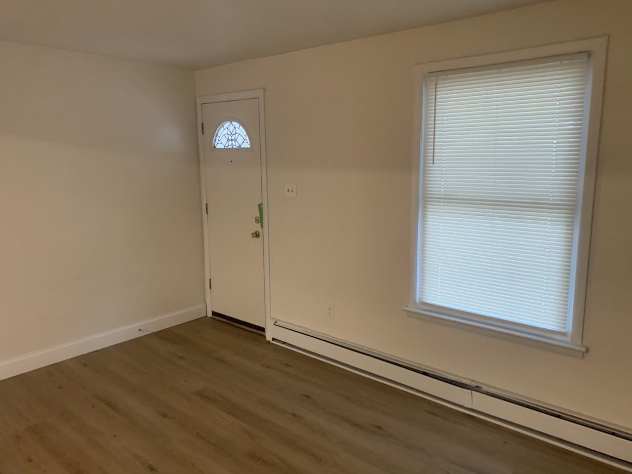 636 Belmont Street - Photo 5 of 30