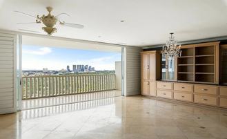 9255 Doheny Rd - Photo 1 of 1