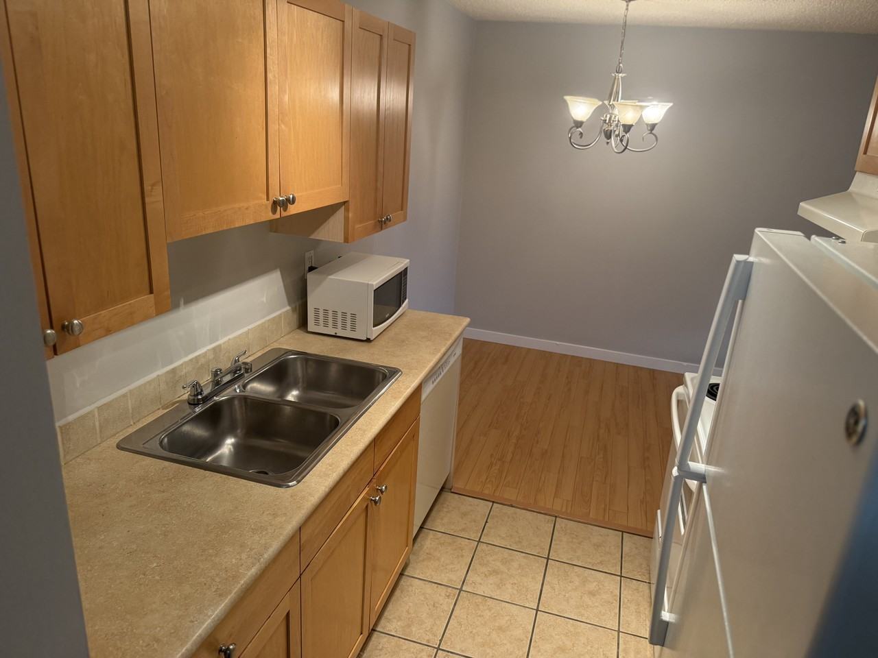 11208 116 St Nw - Photo 3 of 15