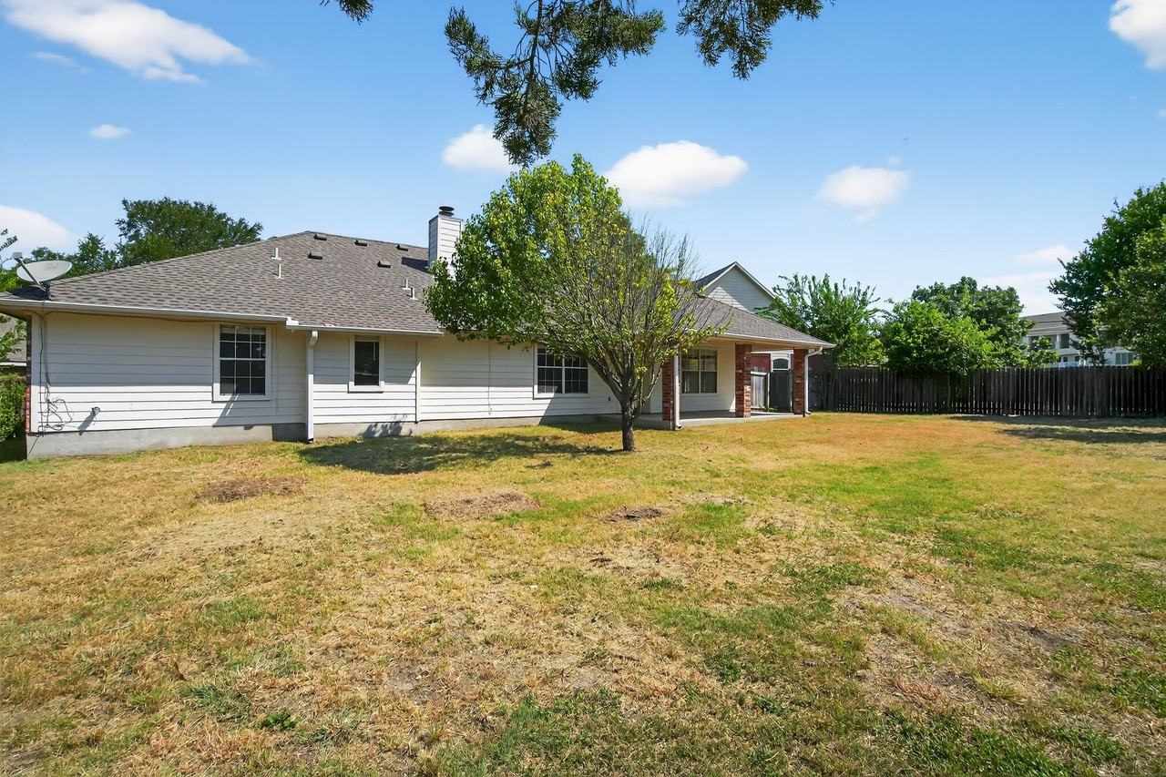 1619 Shady Hillside Pass - Photo 6 of 50