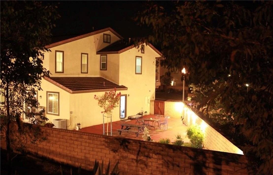 28301 Esplanada Dr - Photo 3 of 26