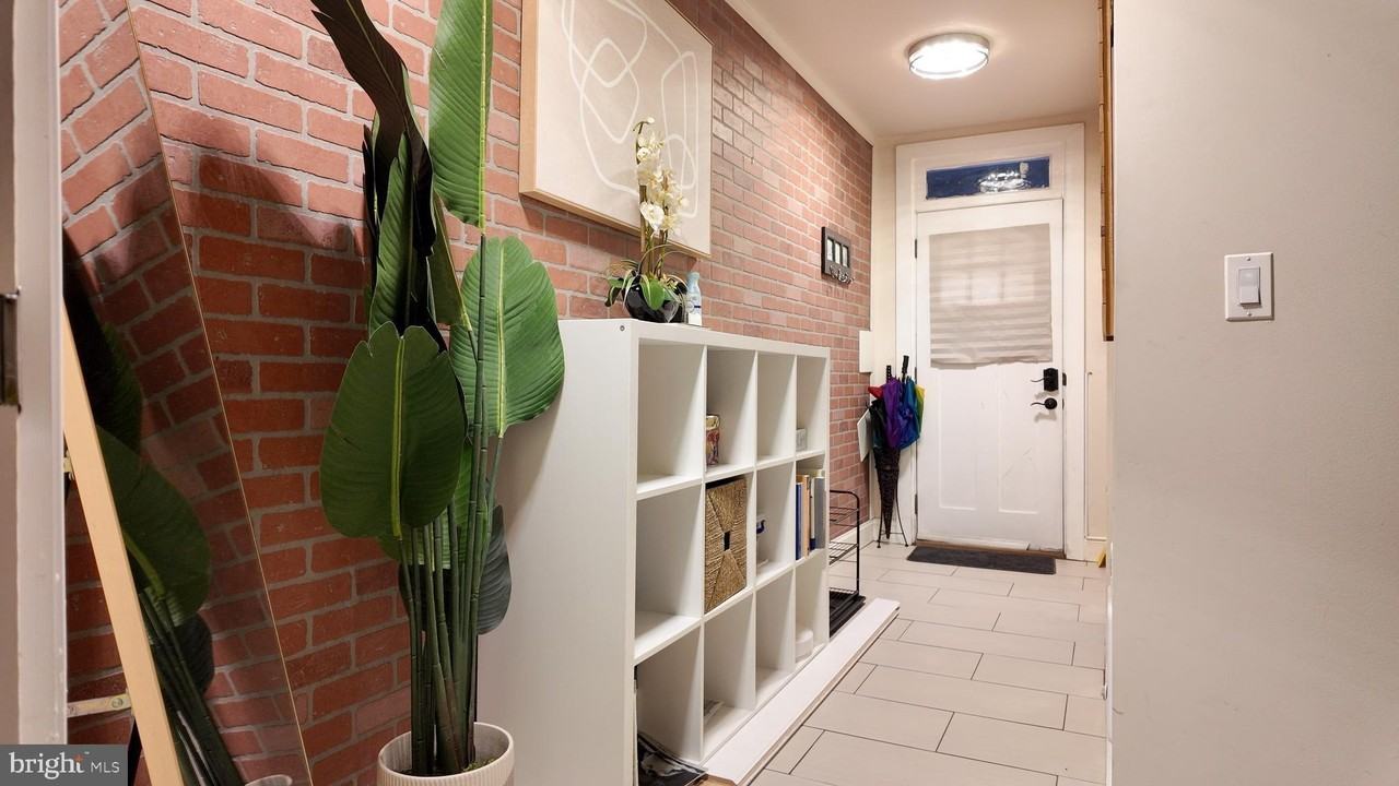 41 New York Ave Ne Unit B #B - Photo 5 of 23