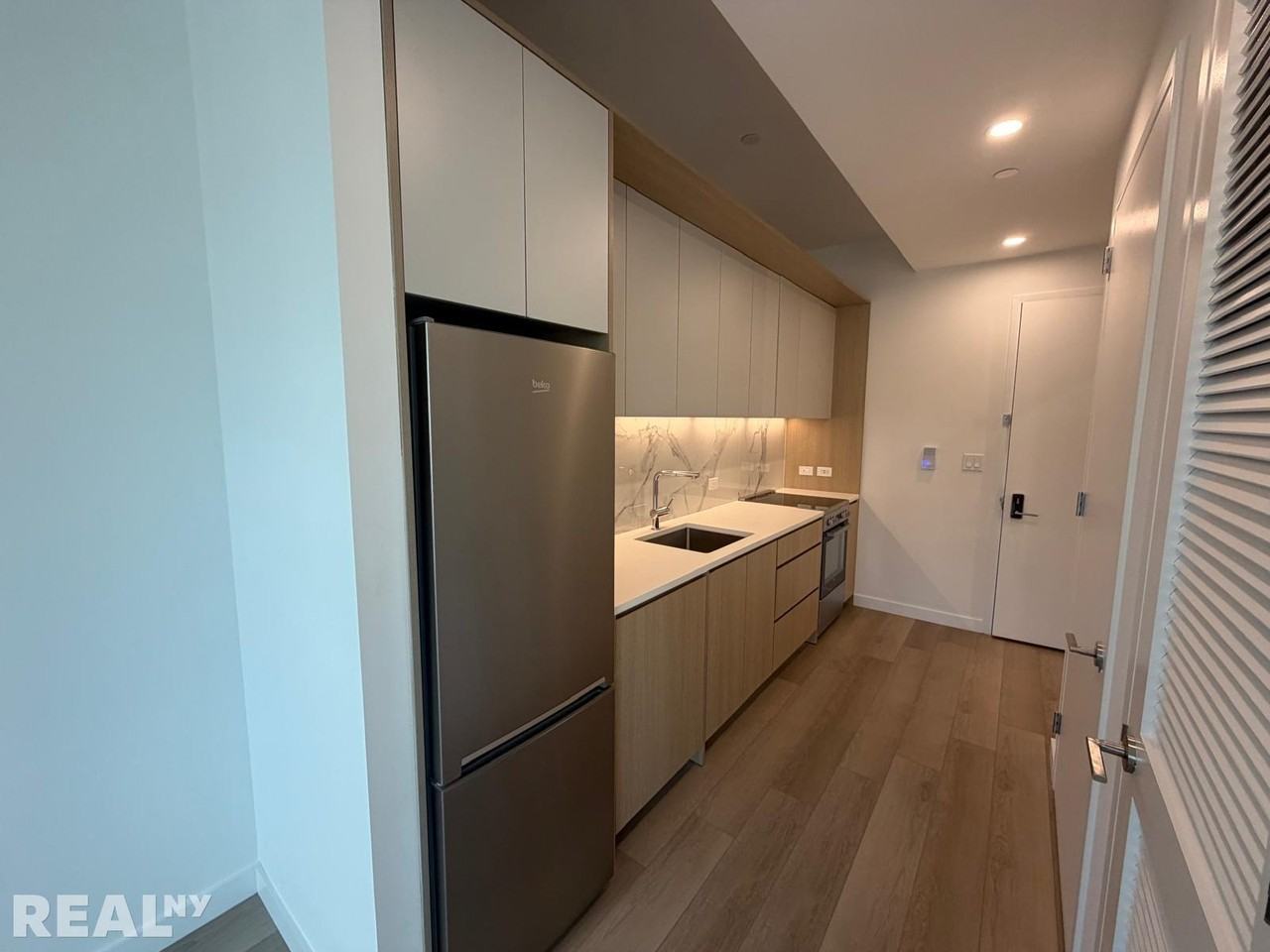 Paseo Pl #502 - Photo 7 of 15