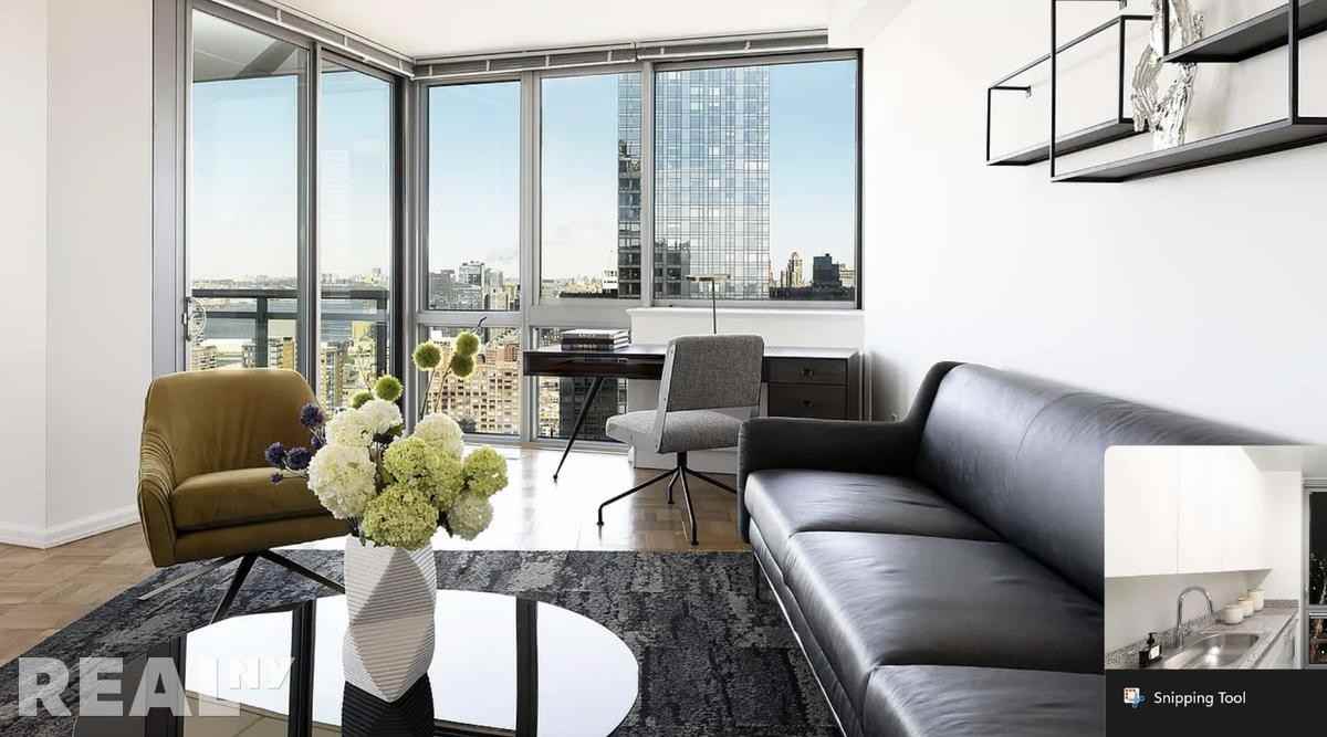 W 37th St #316 - Photo 2 of 4