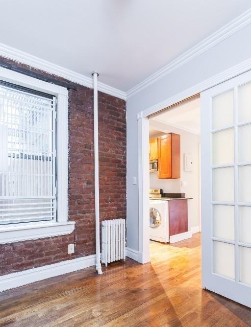 E 13th St #5C - Photo 3 of 9