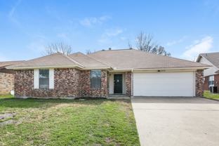 8137 Camelot Rd - Photo 1 of 1