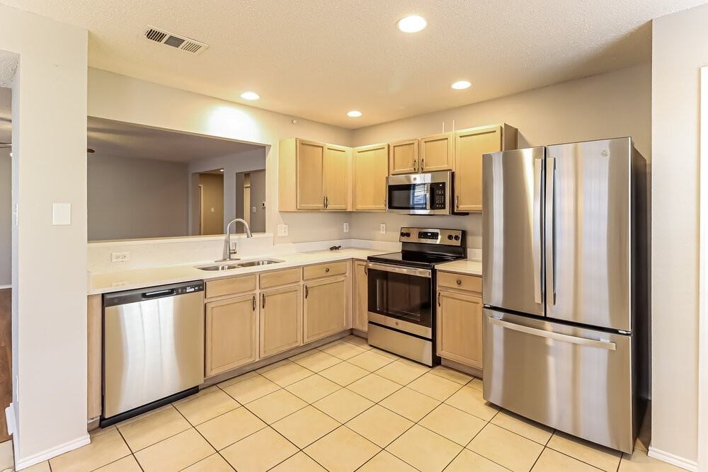 3457 Bandera Ranch Rd - Photo 7 of 16